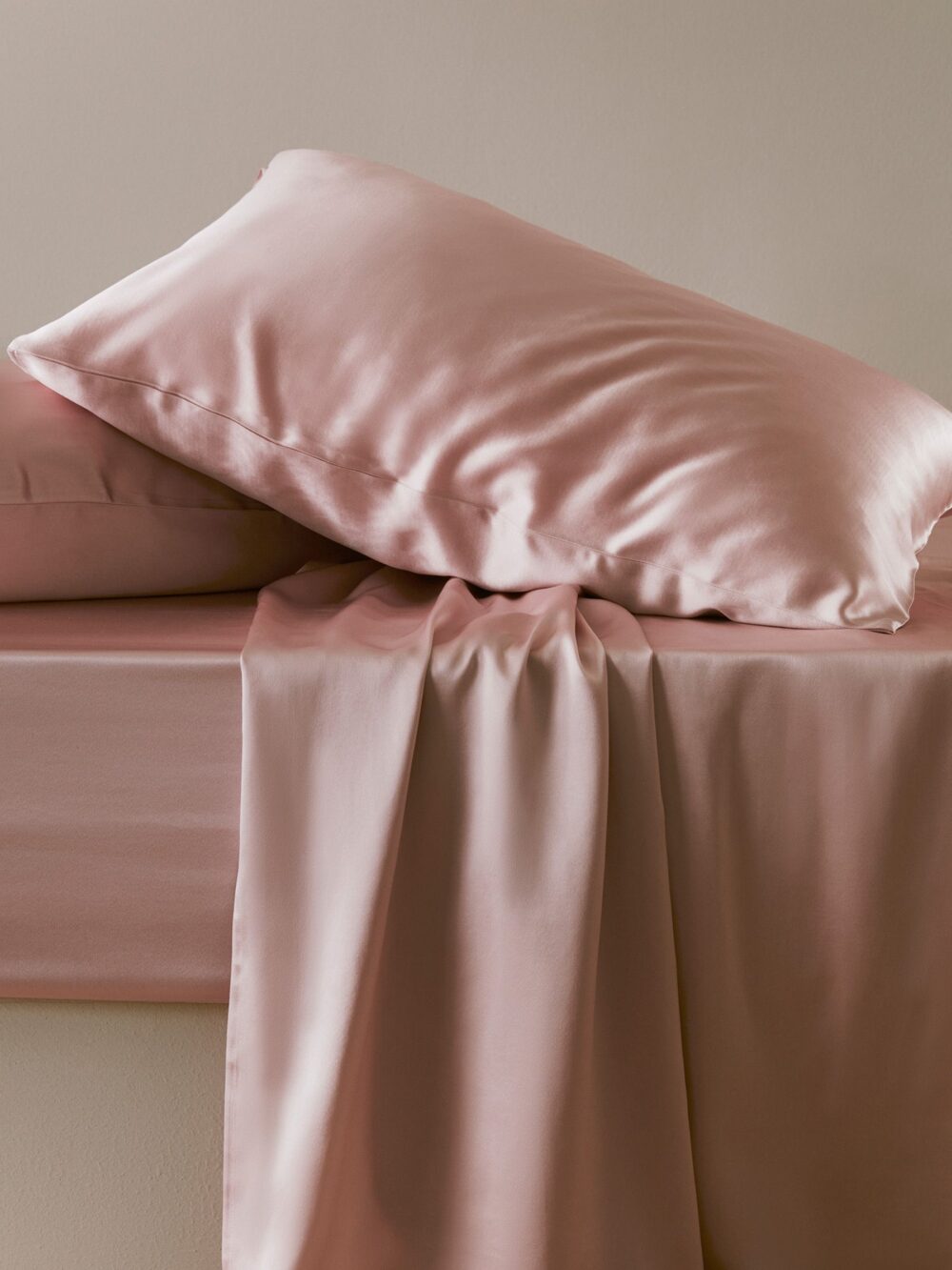 set-4-piese-lenjerie-de-pat-de-lux-din-matase-naturala-mulberry-silk-melegim