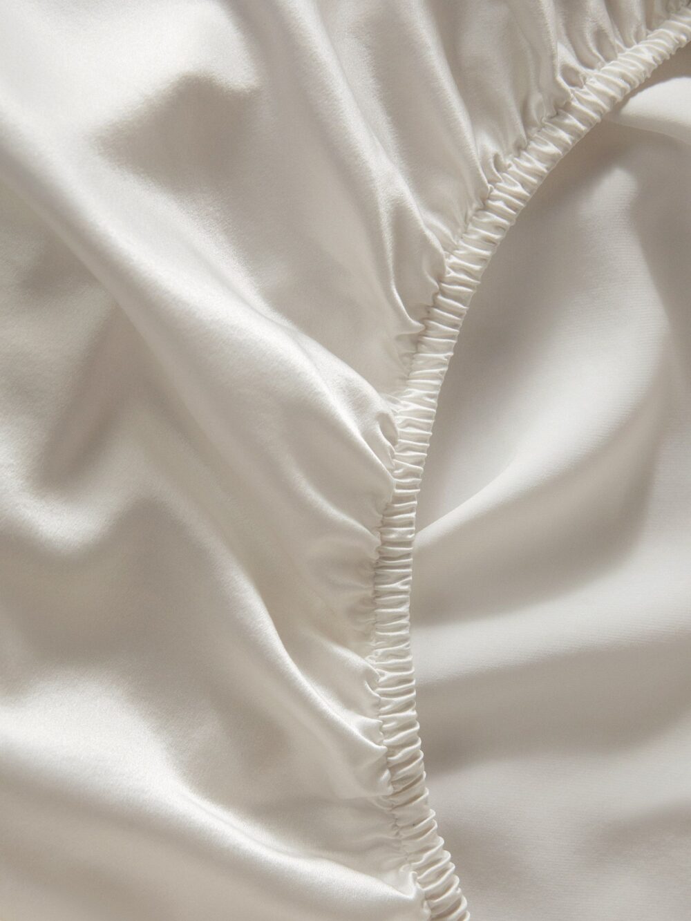 set-4-piese-lenjerie-de-pat-de-lux-din-matase-naturala-mulberry-silk-melegim